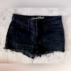 Universal Thread shorts